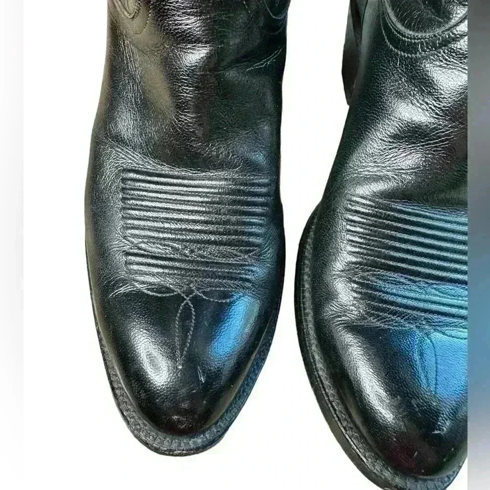 Lucchese Baker Cowhide Black Medium Round Toe 9 2E
